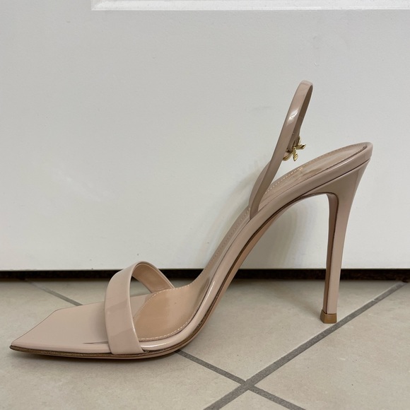 Gianvito Rossi Vernice Ribbon Patent Leather Sandal in Mousse Size 6.5/ 37 - Picture 6 of 9